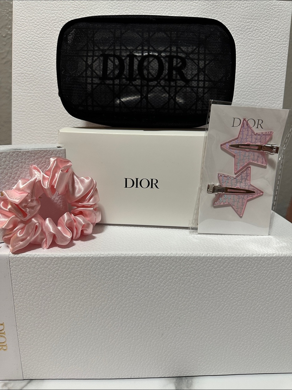 Dior Beauty Mesh Pouch with Light Pink Satin Scrunchie & Pink Star Clip 🌸🖤🤩